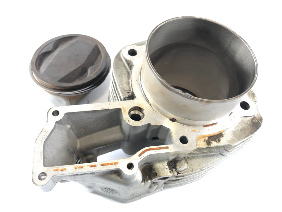 BMW R 1150 GS [2000]  - 右侧有活塞的气缸