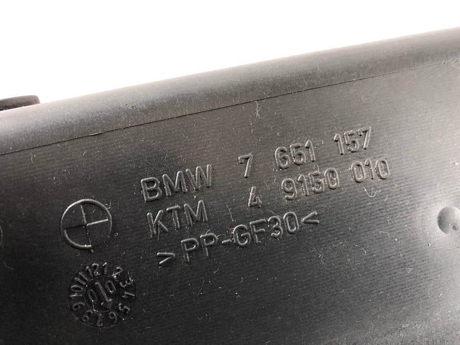 BMW C1 125 [2001] - Radiatora vāciņš 7 651 157