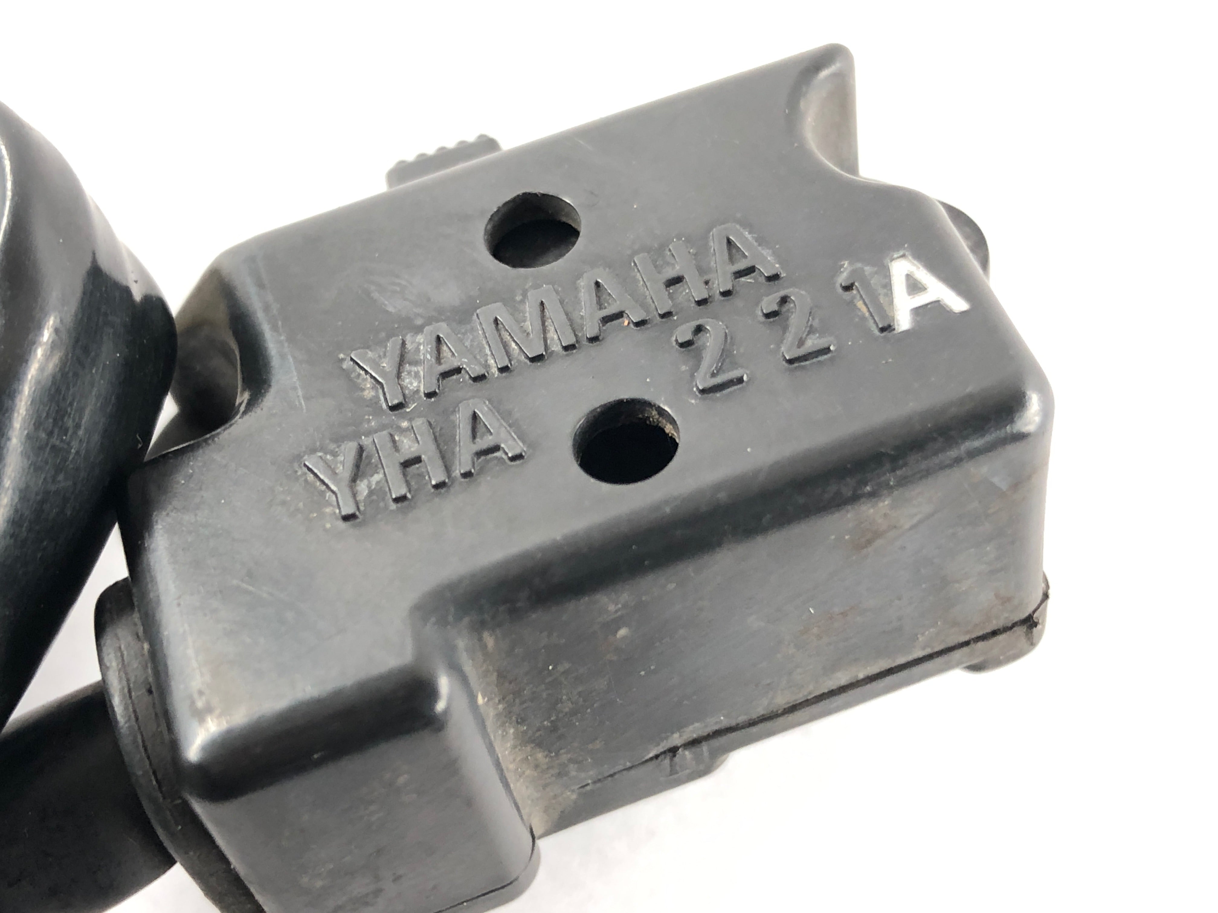 Yamaha V-max 1200 2EN [1997] - Handlebar switch right fuel switch