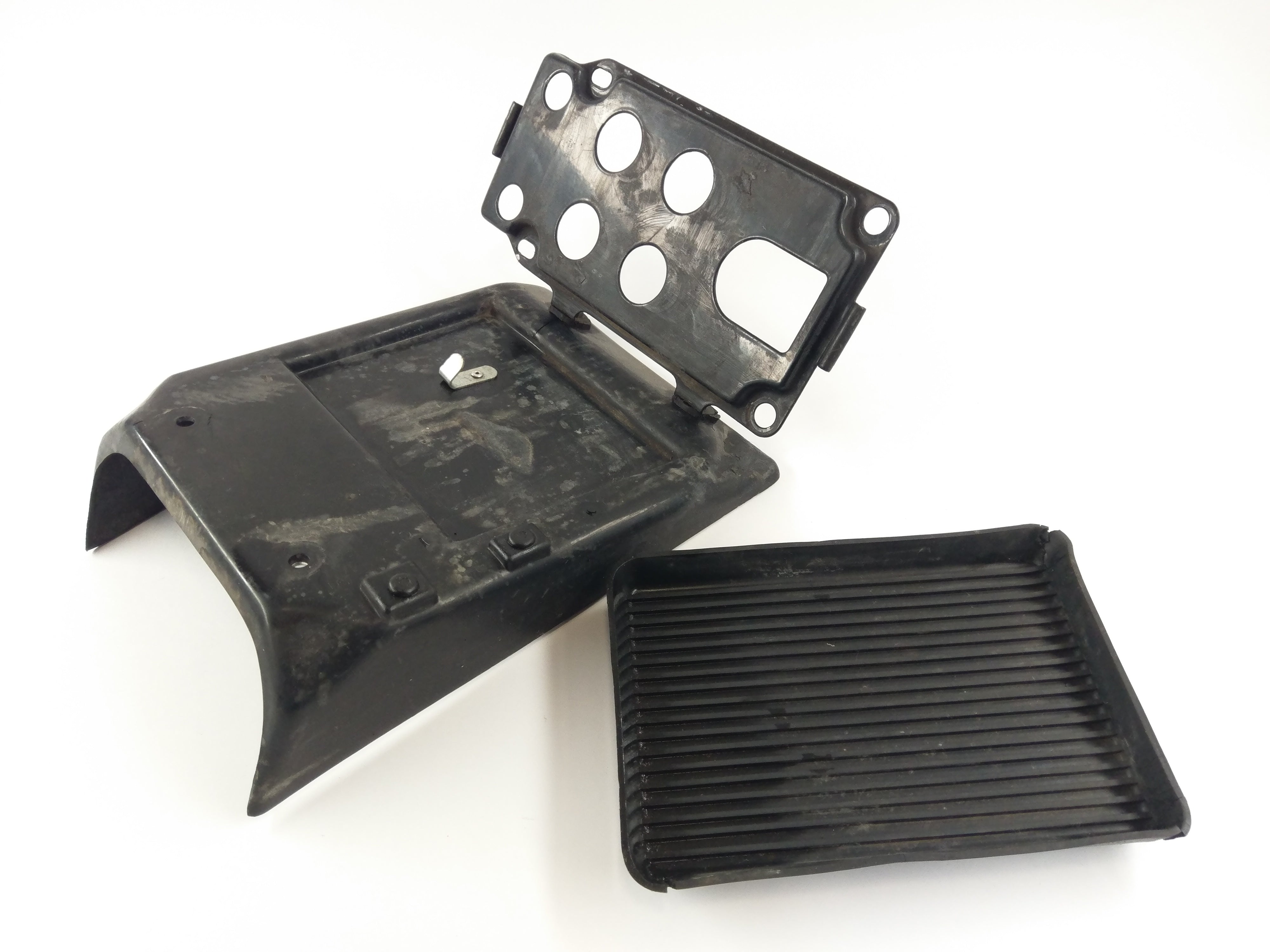 Moto Guzzi Nevada 750 LK [2001] - Battery box