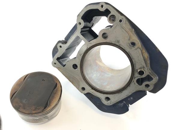 Suzuki DR 800 S SR42B [1991] - Cylindre avec piston