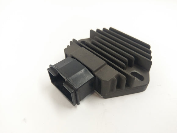 Honda 750 CB Seven Fifty RC42 [1992] - Rectificador del controlador del controlador alternador