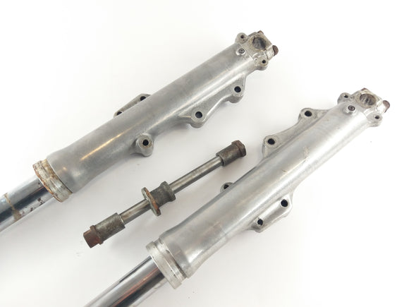 Suzuki GT 750 [1973] - Gabel Telegabel s osou