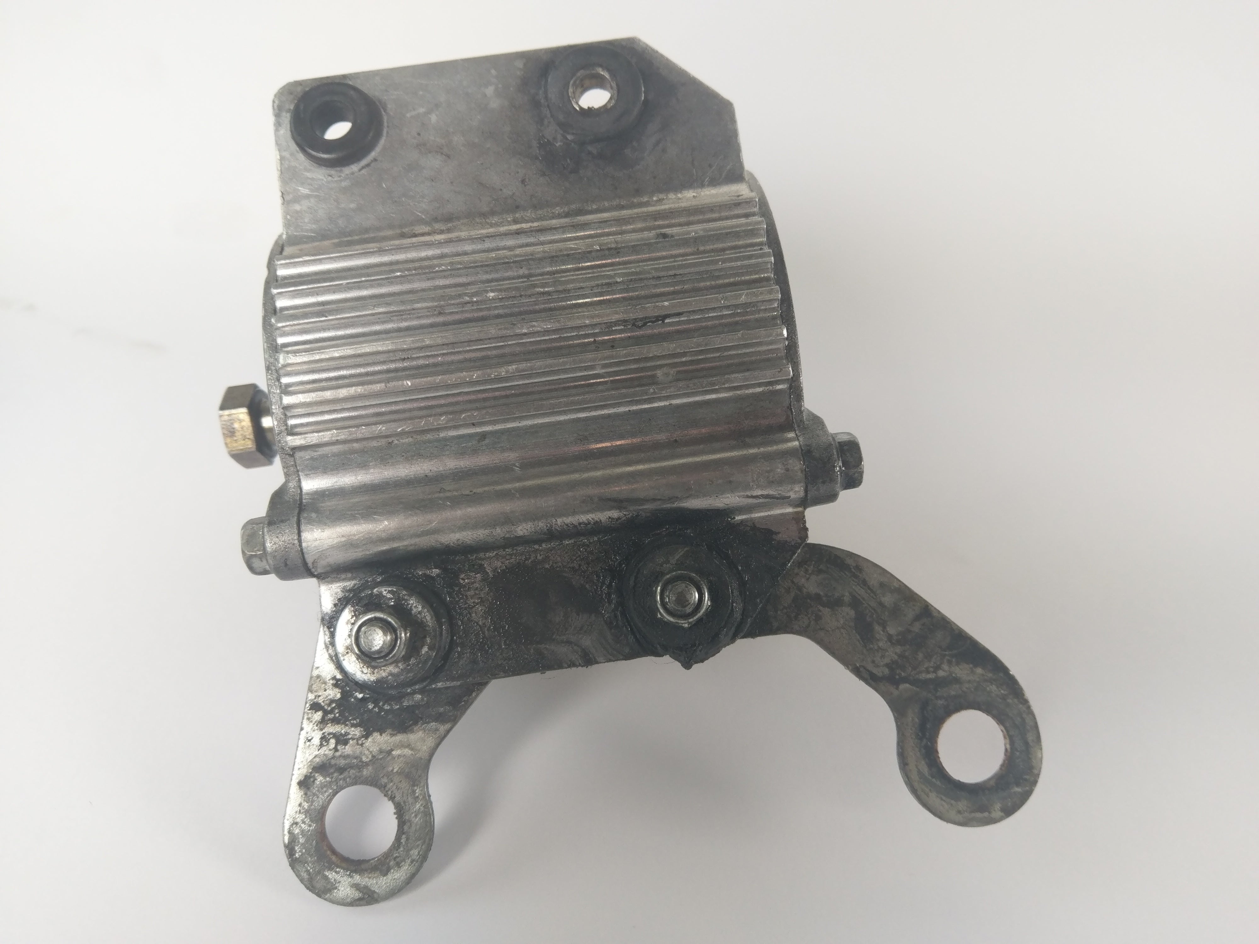 KTM GS 620 RD Bj. 1994 - External oil pump original KTM complete with banjo bolts and bracket - 0