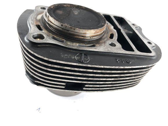 Kawasaki VN 900 Classic [2010] - Cylinder med stempler