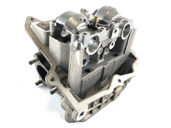 Aprilia Mille RSV 1000 ME [1999] - Sylinderhode foran sylinder