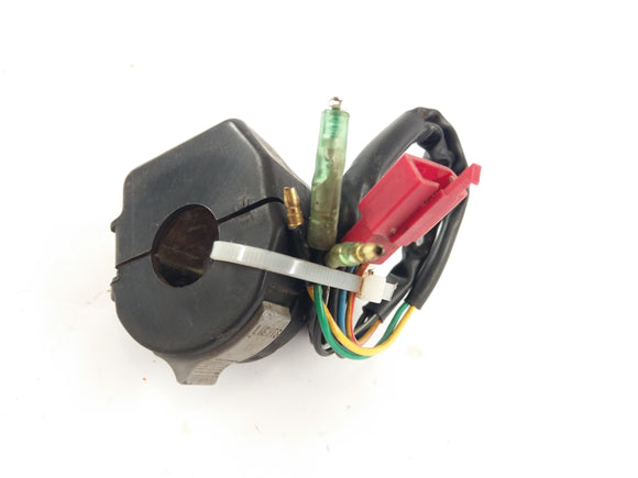 ヤマハYFS 200ブラスター[1995]  - ハンドルバーフィッティングハンドルバースイッチ