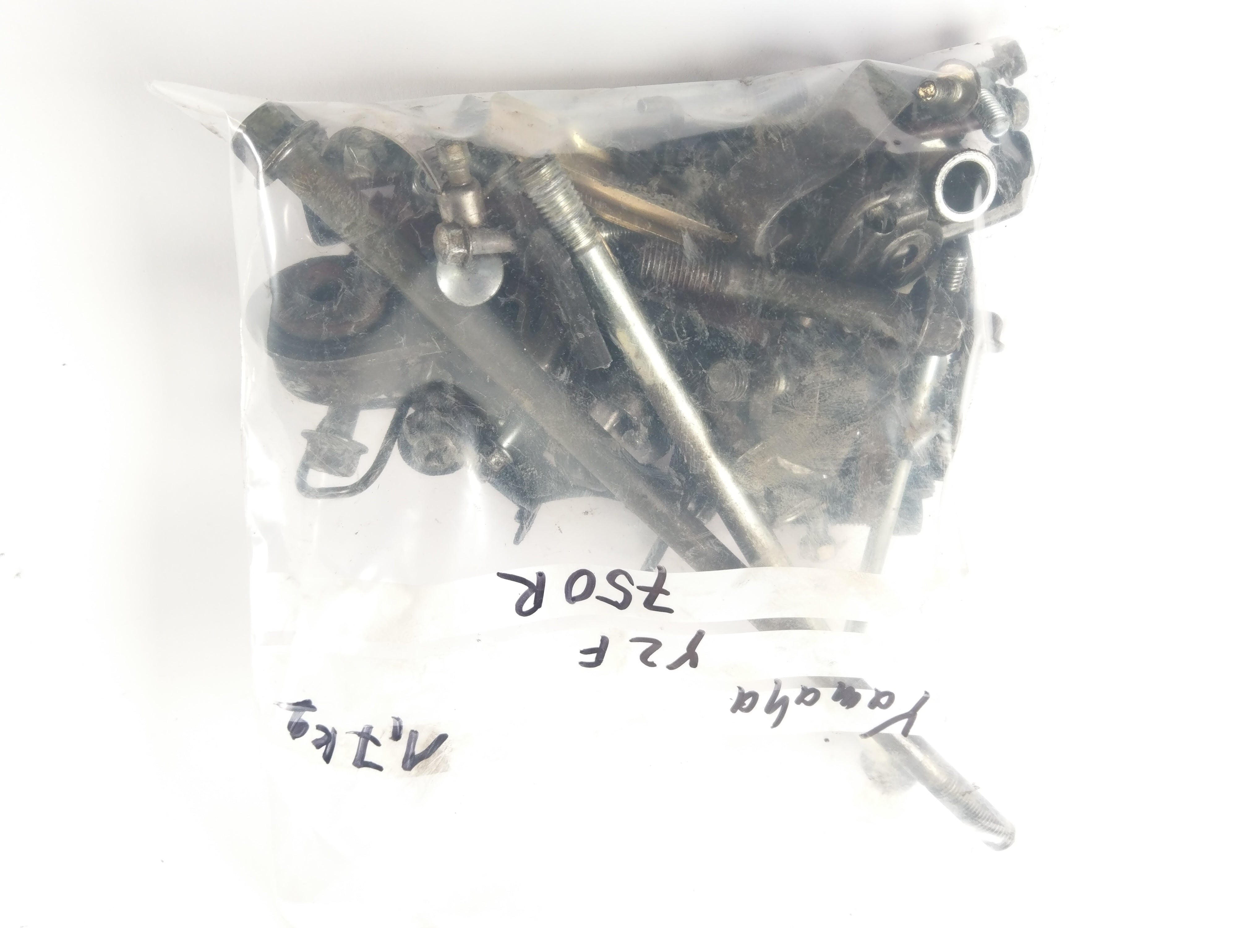 Yamaha YZF 750 R 4HN Bj. 1995 - Screws Rests Parts Holder