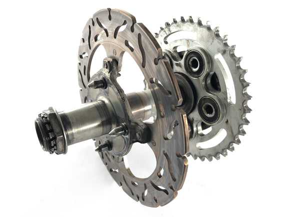 Ducati Multistrada 1000 DS [2004] - tylna oś z kołem łańcuchowym i dysku hamulcowym