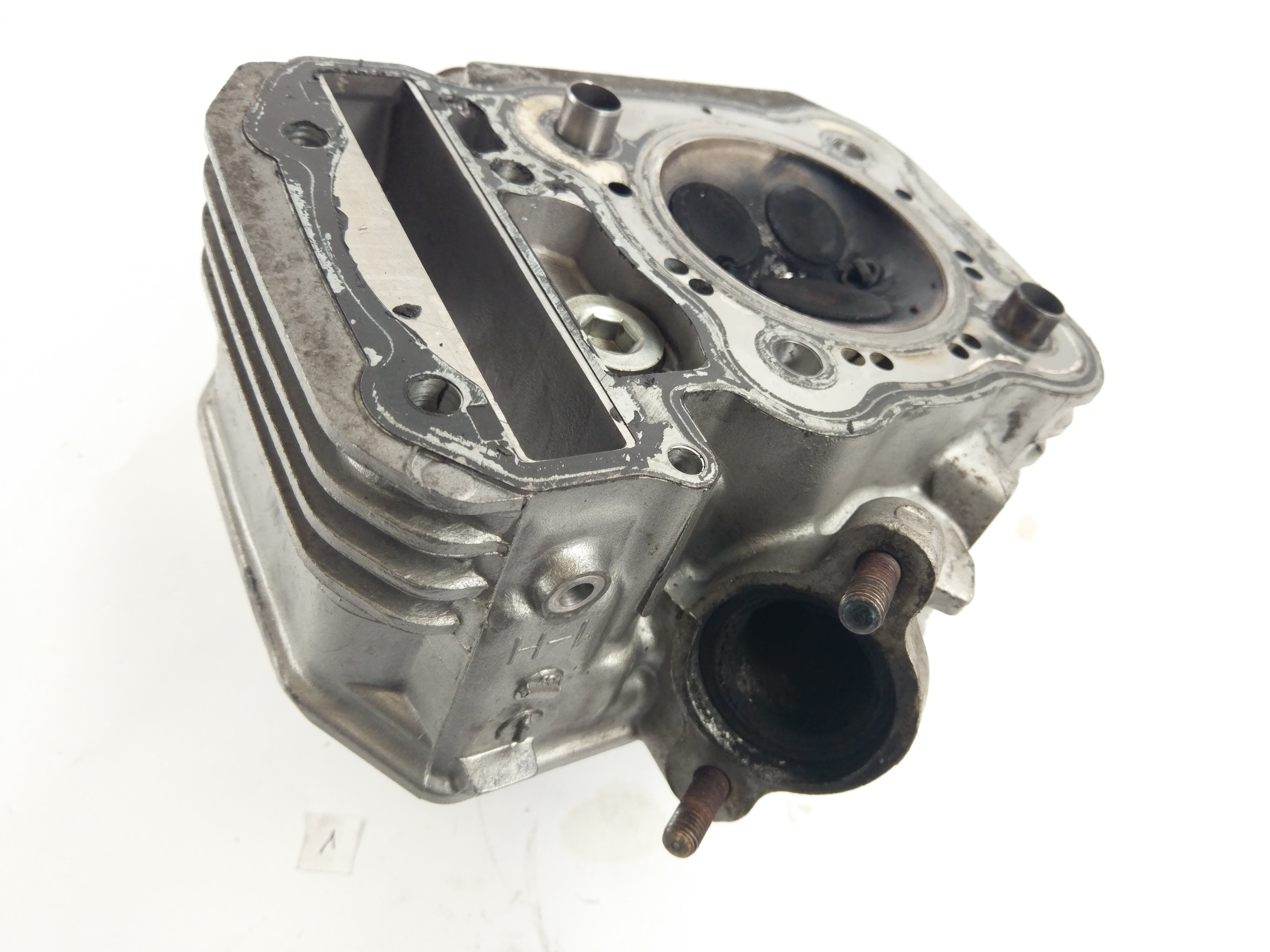 Honda XRV 650 African Twin RD03 [1989] - Cylinder head