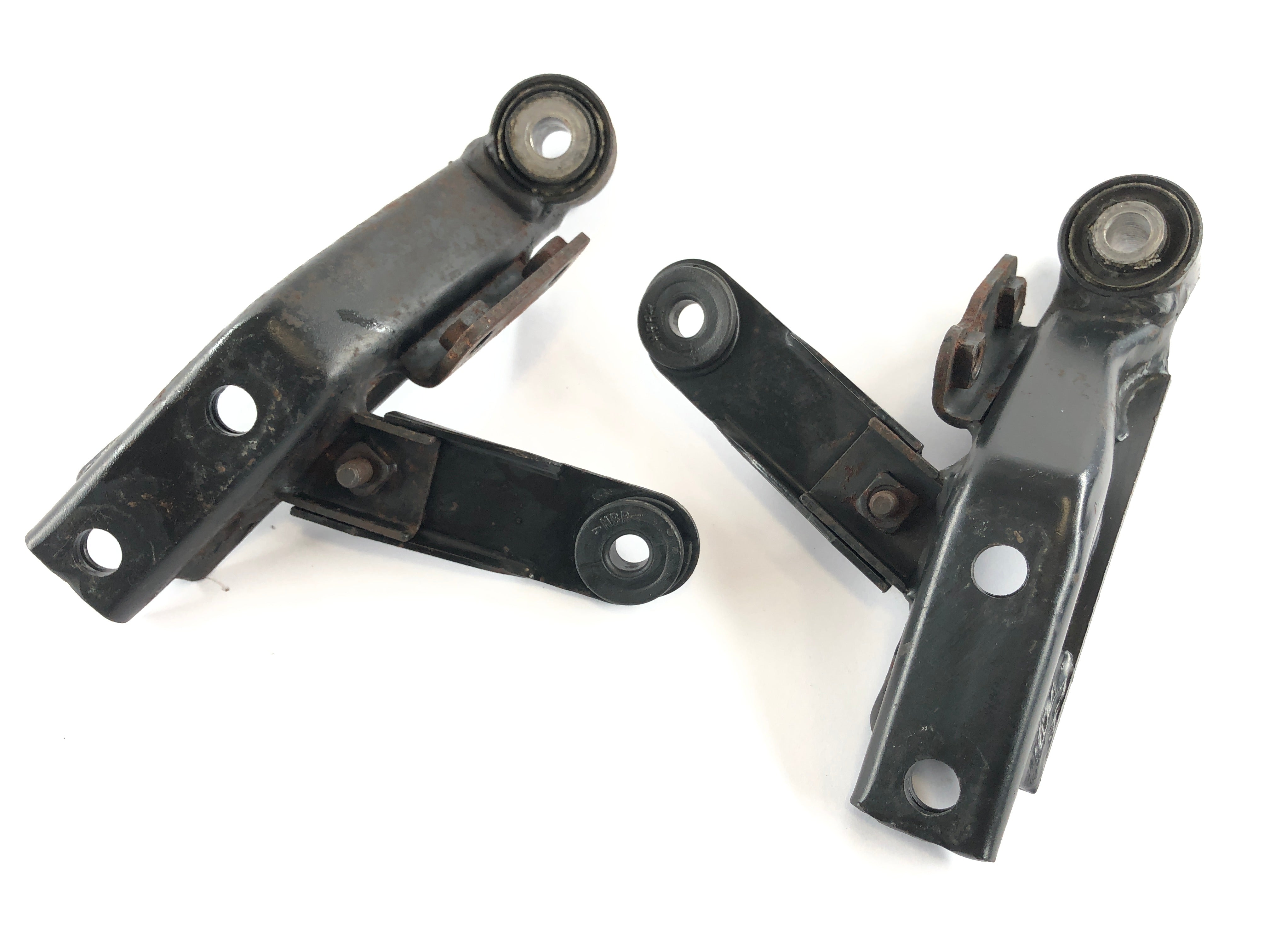 BMW K 1200 LT [2002] - Bracket Set Engine Holder framför