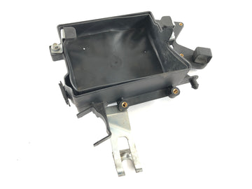 Ducati Multistrada 1000 DS [2003] - Battery compartment