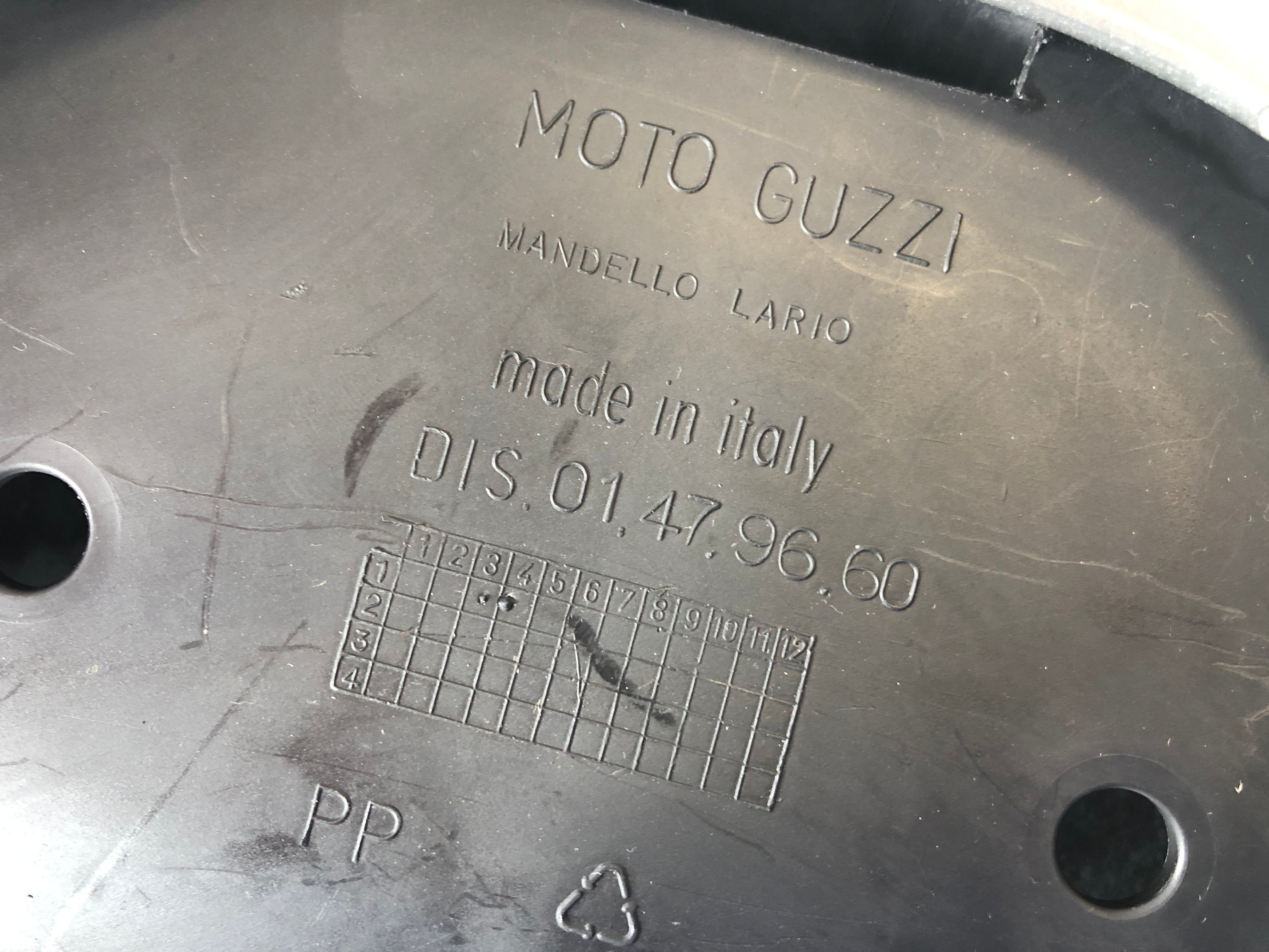 Moto Guzzi V11 Tenni [2001] - Vestitura posteriore