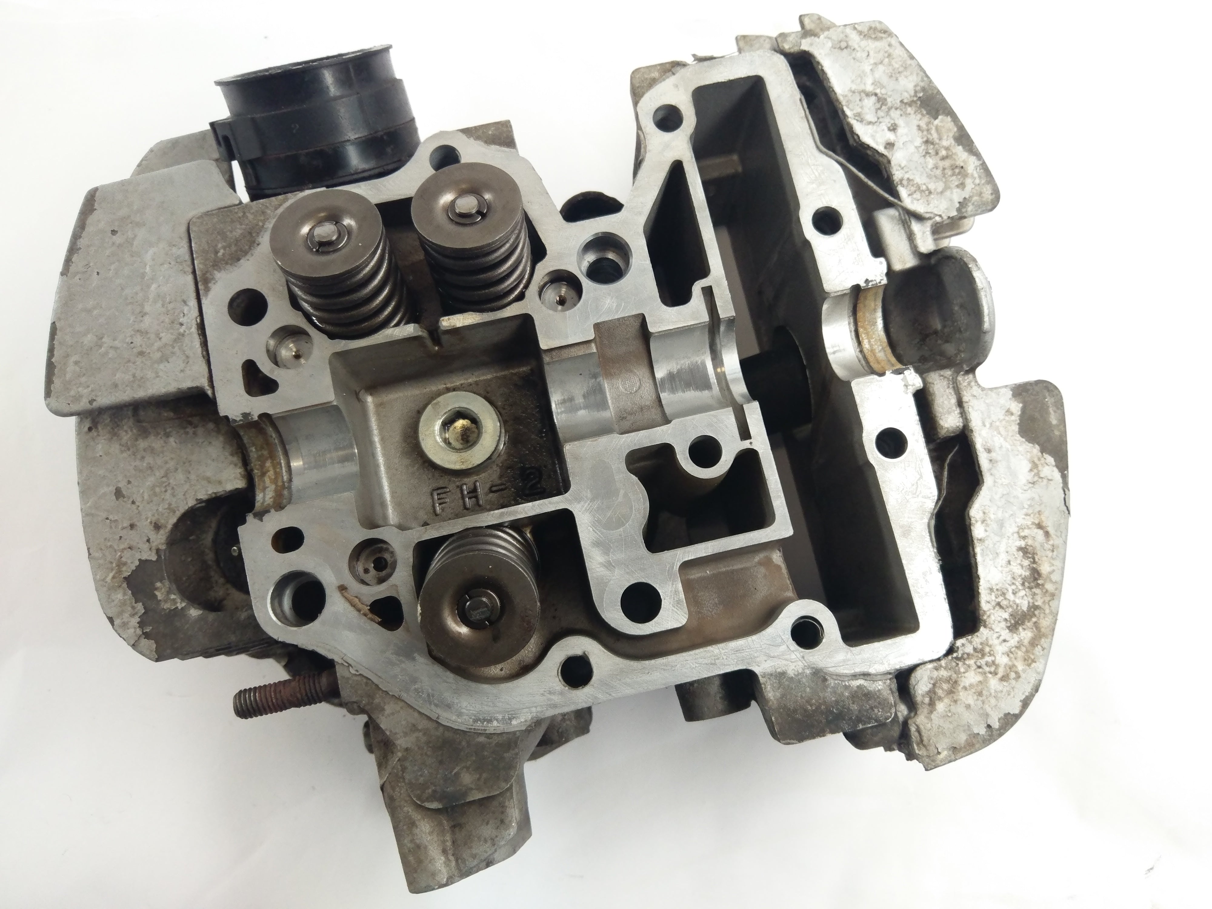 Honda VT 1100 SC32 [1999] - Cylinder head