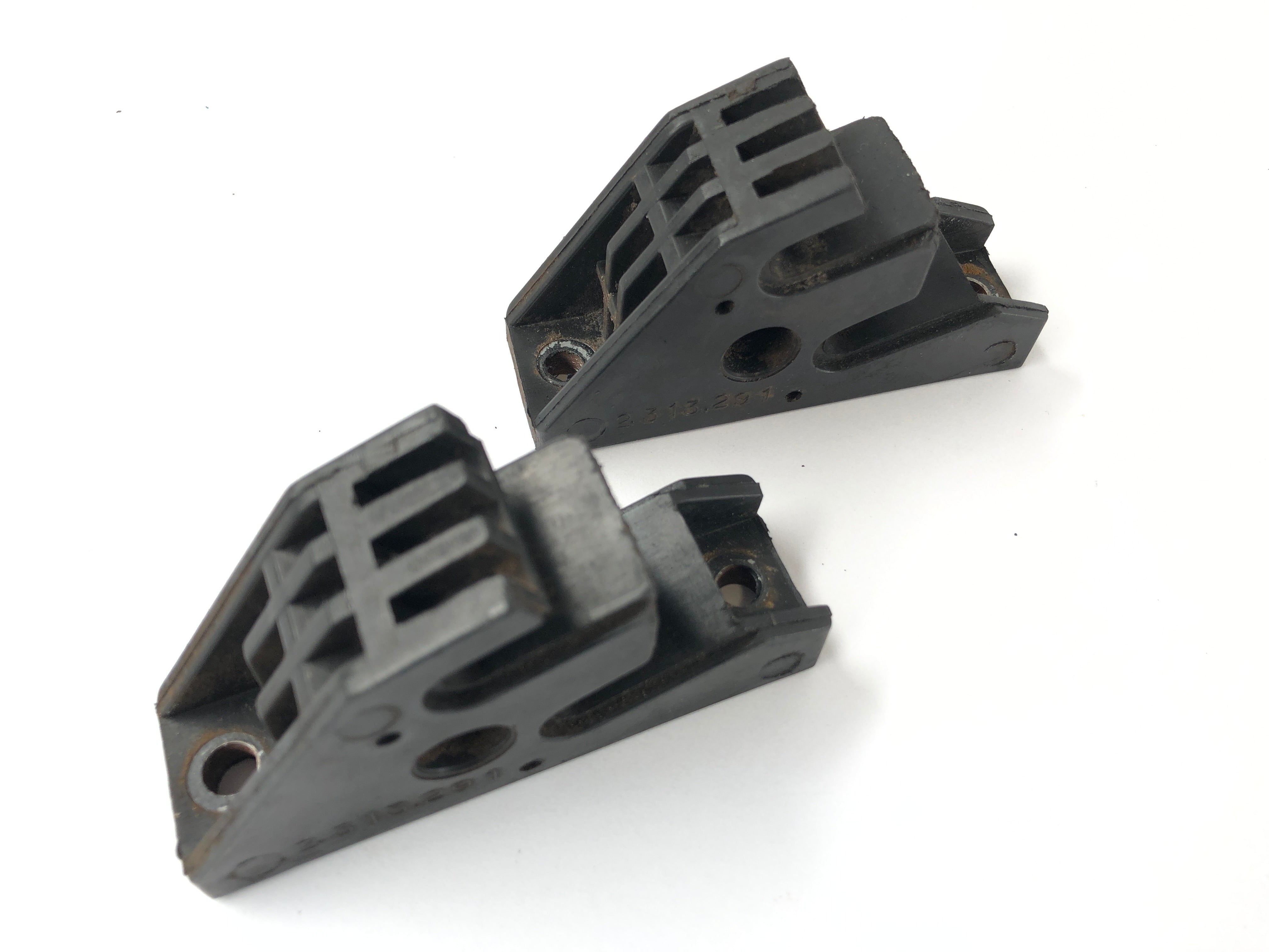 BMW R 1100 GS 259 ​​[1995] - Seat adjustment brackets