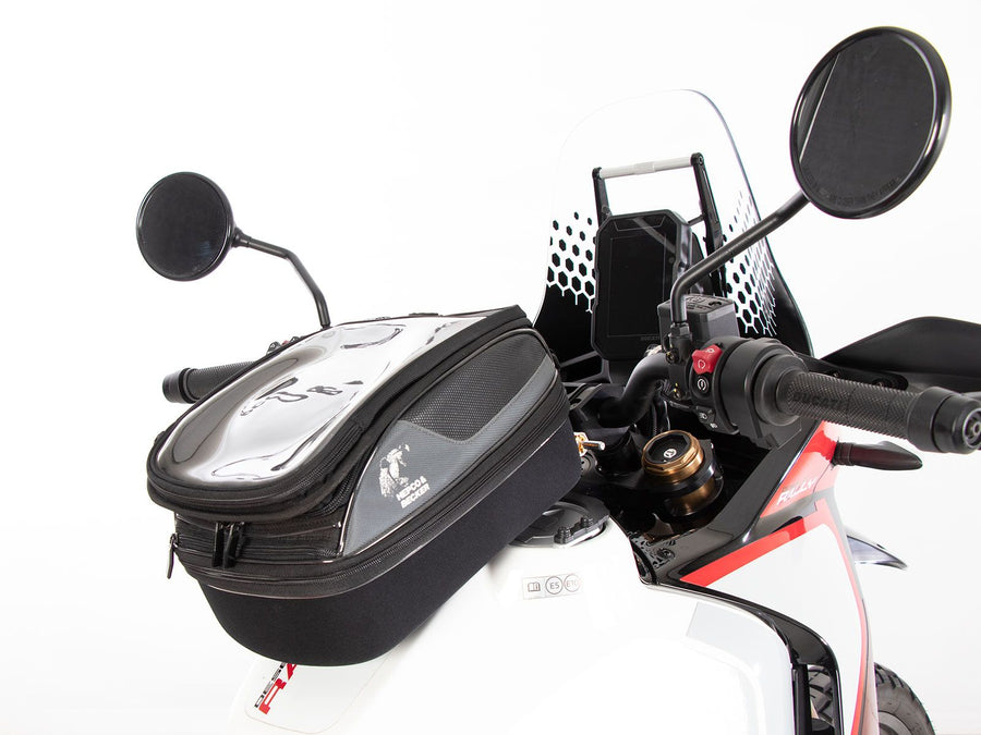 Ducati DesertX [2022-2025] - Tankring Basic inkl. Gegenstück Tankrucksack Seitenansicht
