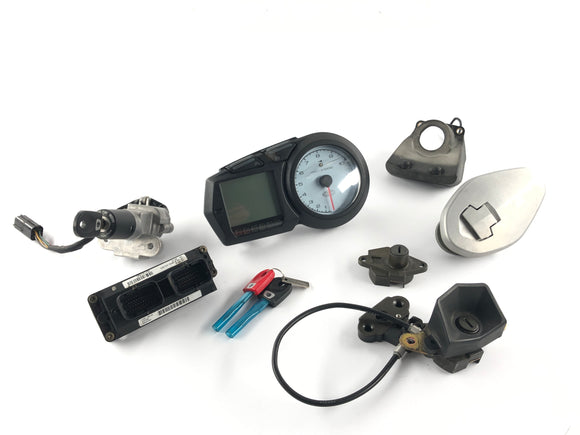 Ducati Multistrada 1000 DS [2004] - Zestaw zamku z ruchem blokady zbiorników kokpitu