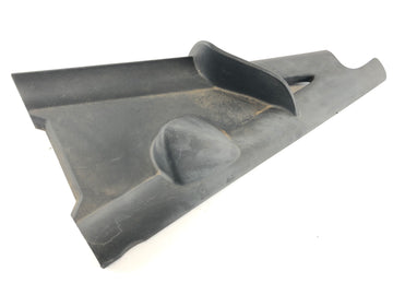 can on the Spyder SM5 [2009]  - 左下にある風変わりな三角形のハンドルバーを覆う