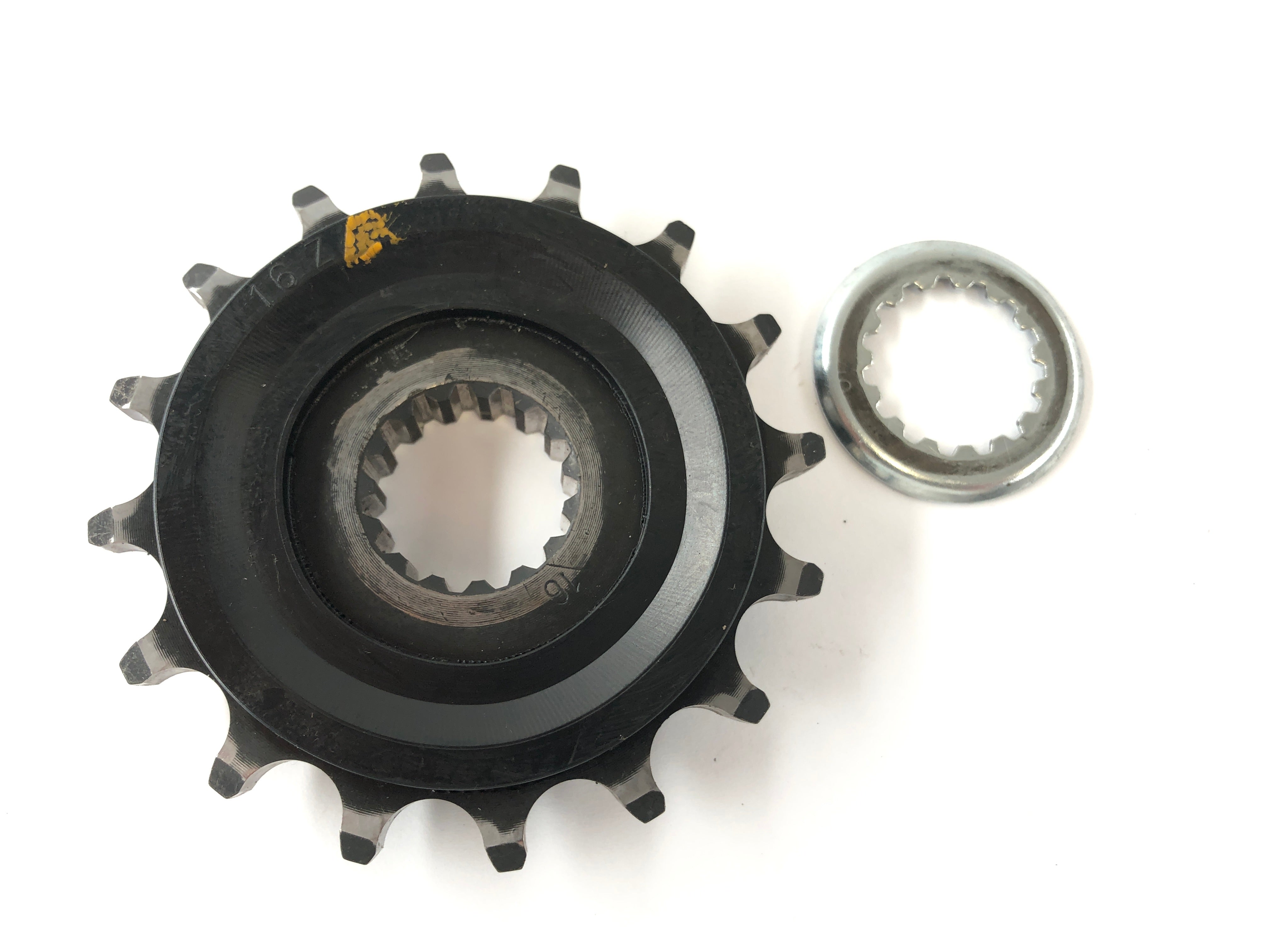 KTM Duke 690 A3 [2012] - pinion chain pinion gear Z16