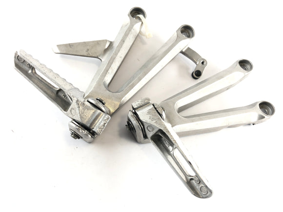 Honda CBR 1000 RR SC57 [2006] - педиатрические подножки справа и слева