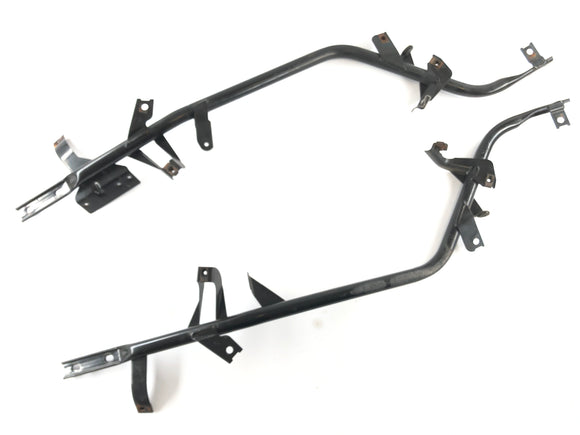 Kan på Spyder SM5 [2009] - Frame Struts sat til højre til venstre