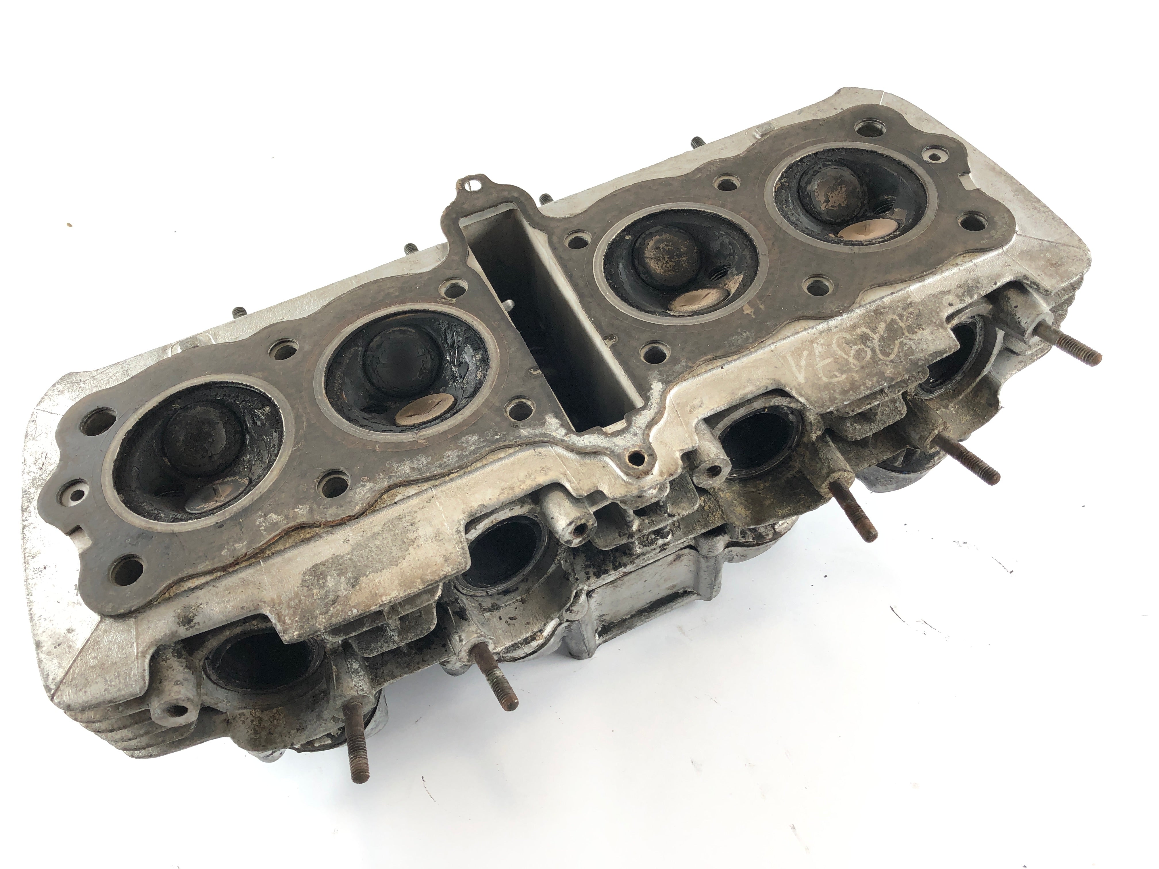 Honda CB 550 F [Super Sport] - Cylinder head