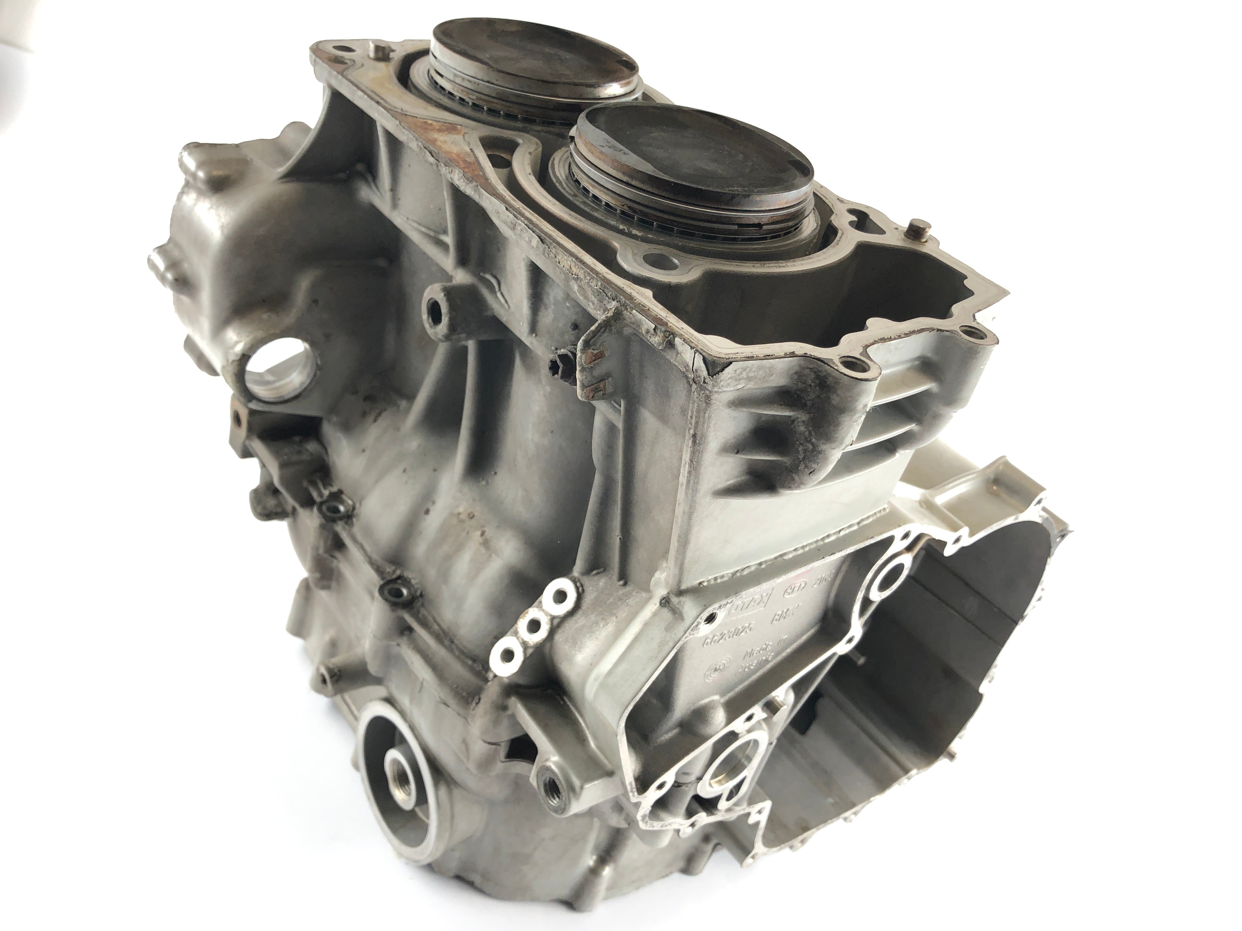 BMW F 800 S [2007] - Engine housing with cylinder liners and pistons