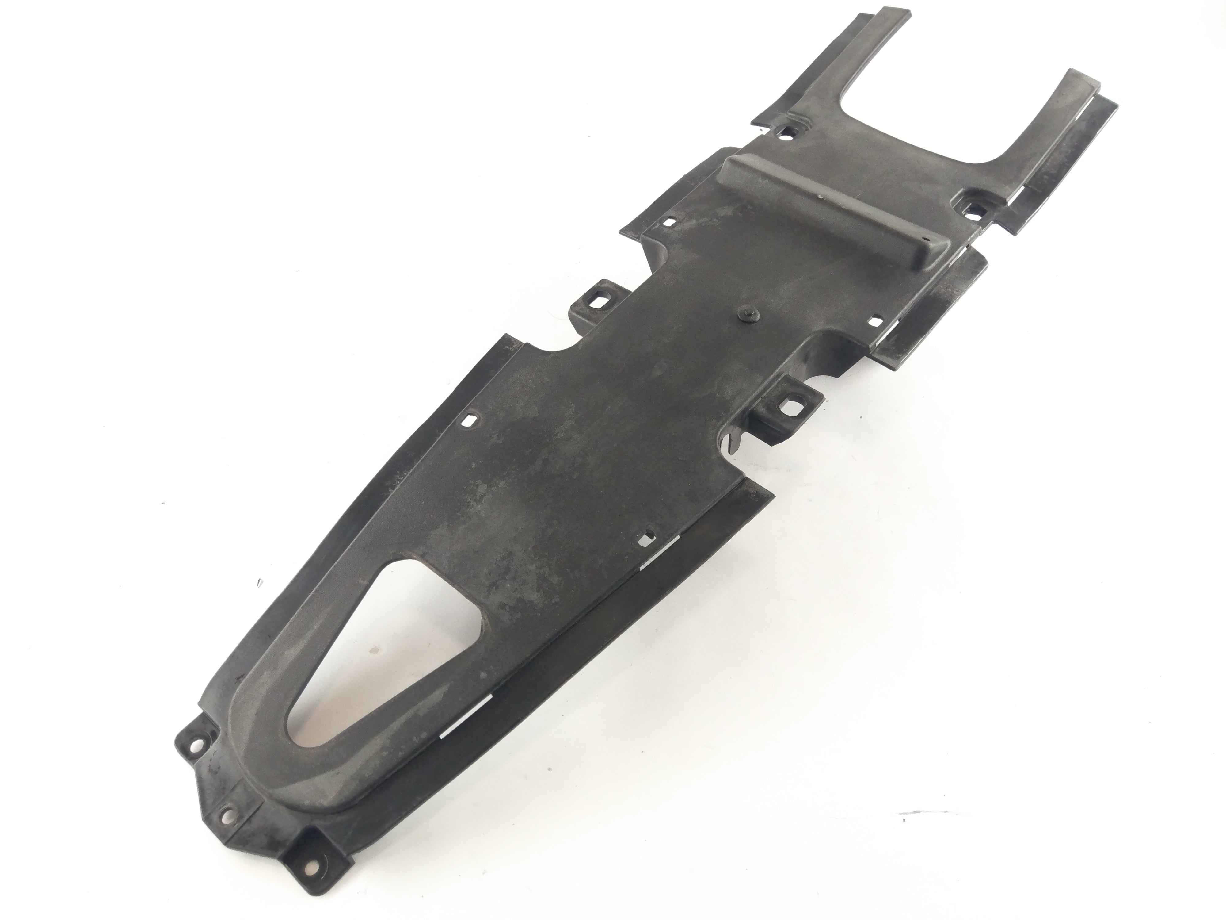 Yamaha YZF 125 RE06 [2011] - Rear lower part splash guard battery box