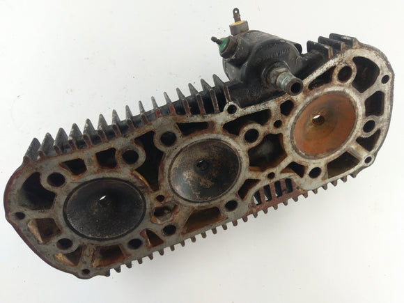 Suzuki GT 750 [1973] - sylinterinpää