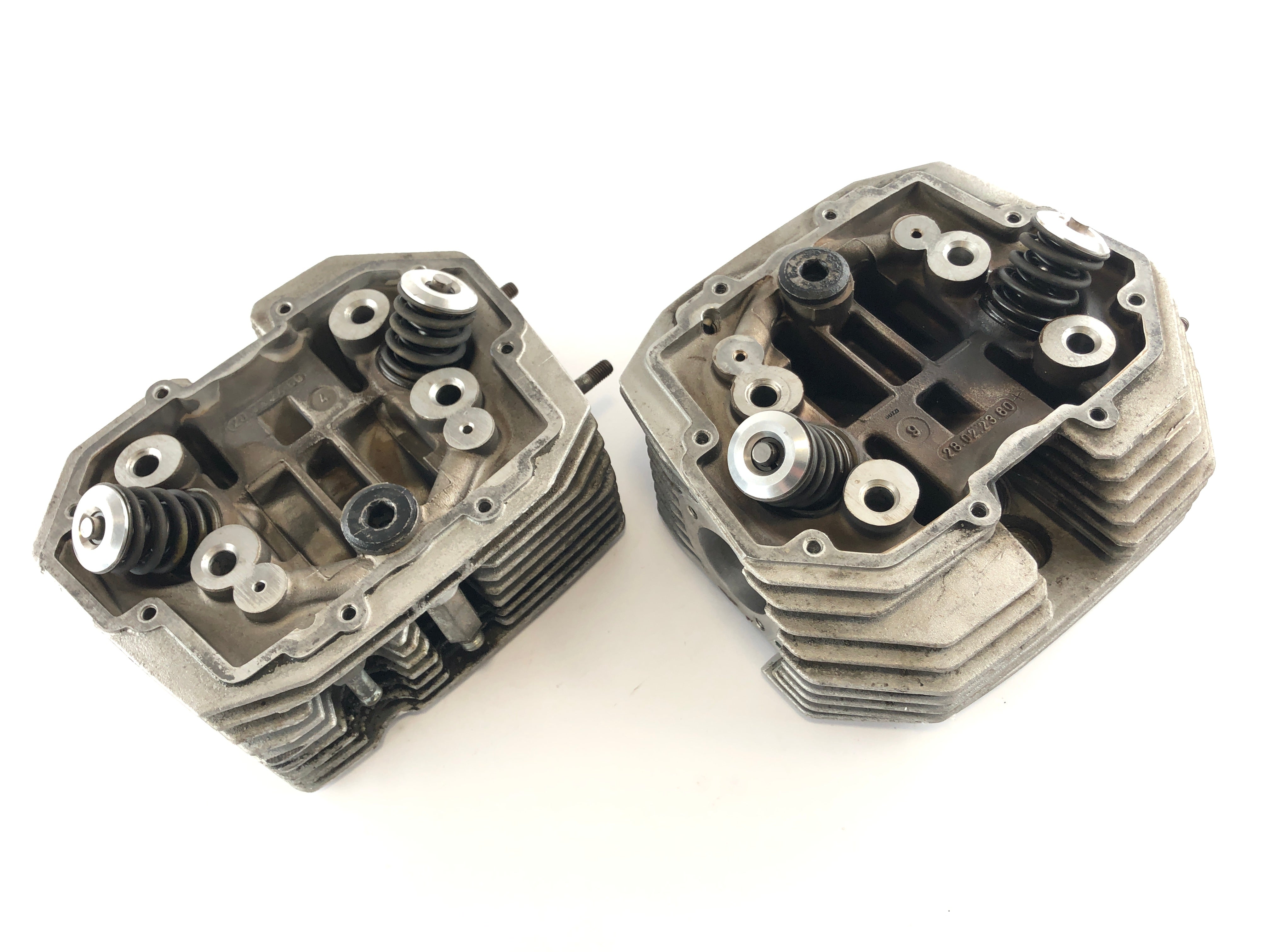 Moto Guzzi Le mans 1000 VV [all years] - Cylinder head pair set