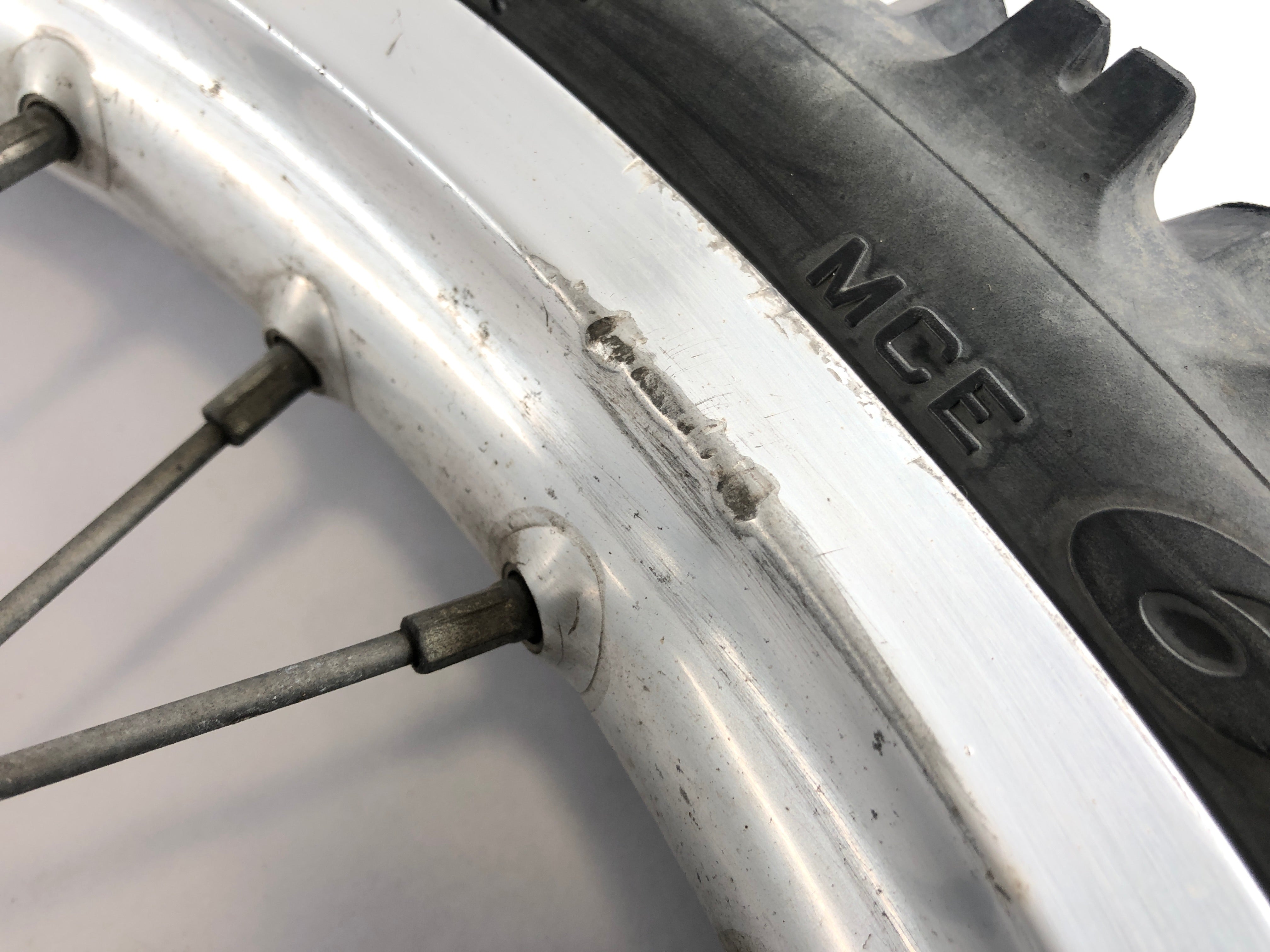 Suzuki DR 650 SP44B [1994] - Front wheel rim