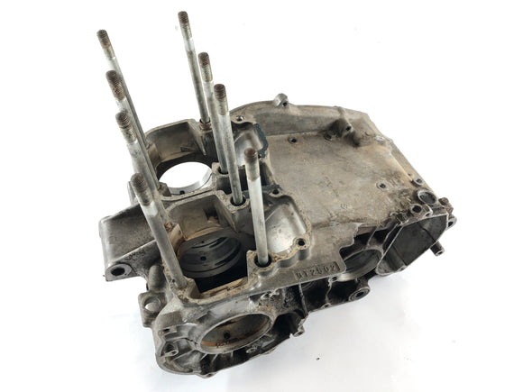 Suzuki GT 250 x7 [1978] - Motorské pouzdro prázdného krytu