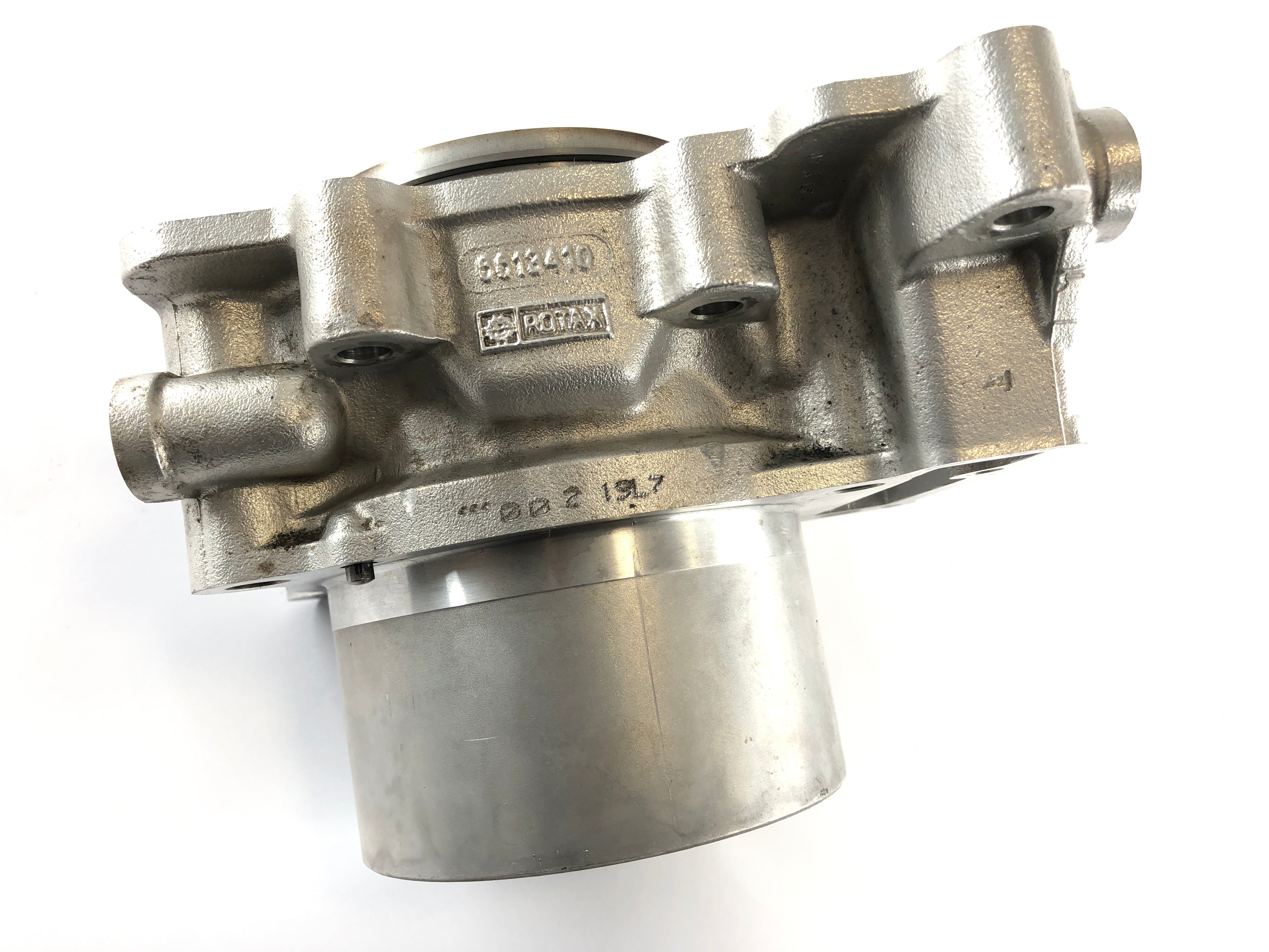 Aprilia RSV 1000 RR Factory [2009] - Cylinder with piston at the front