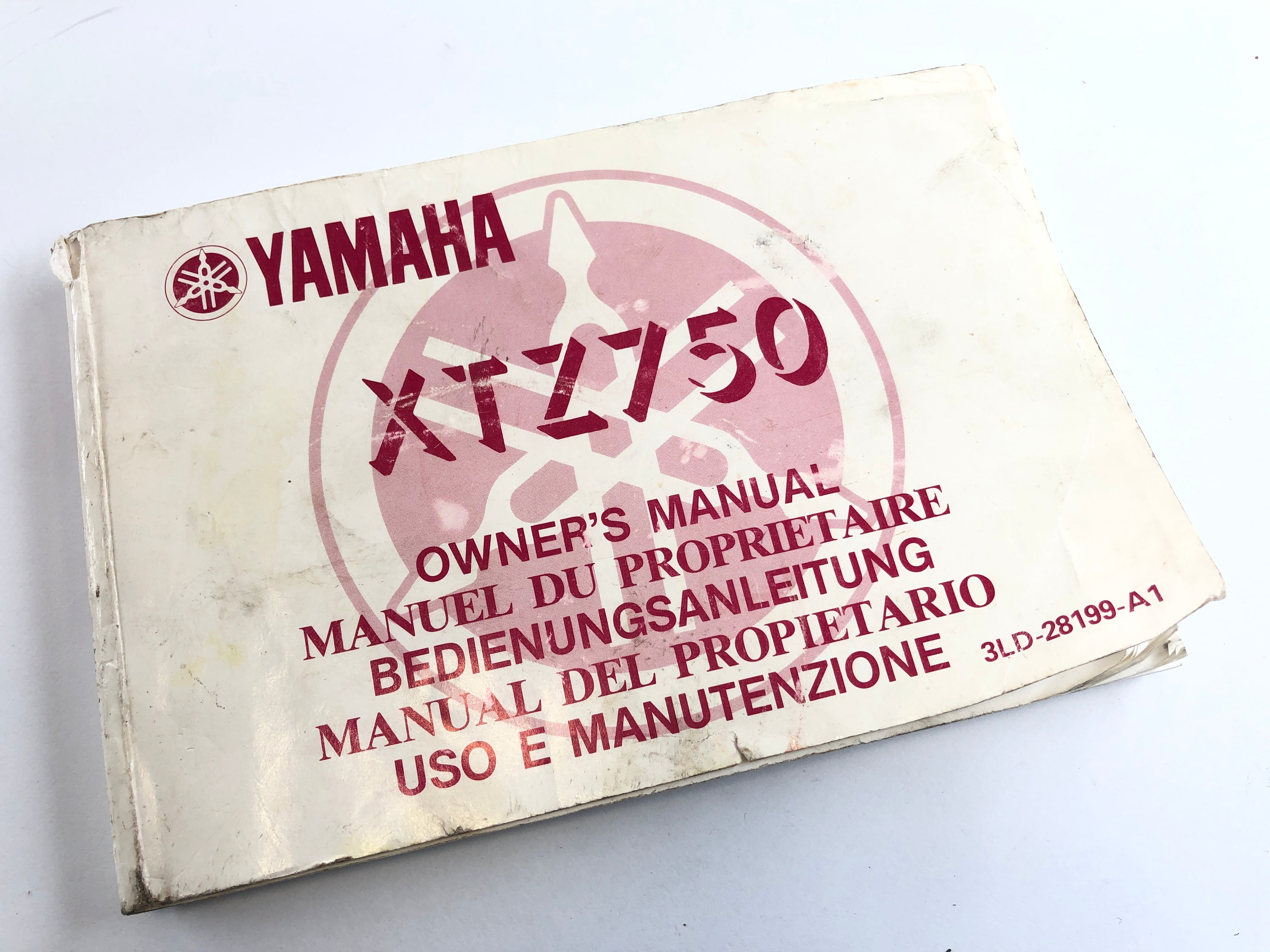 Yamaha XTZ 750 Super Tenere 3LD [1995] - Owner's Manual