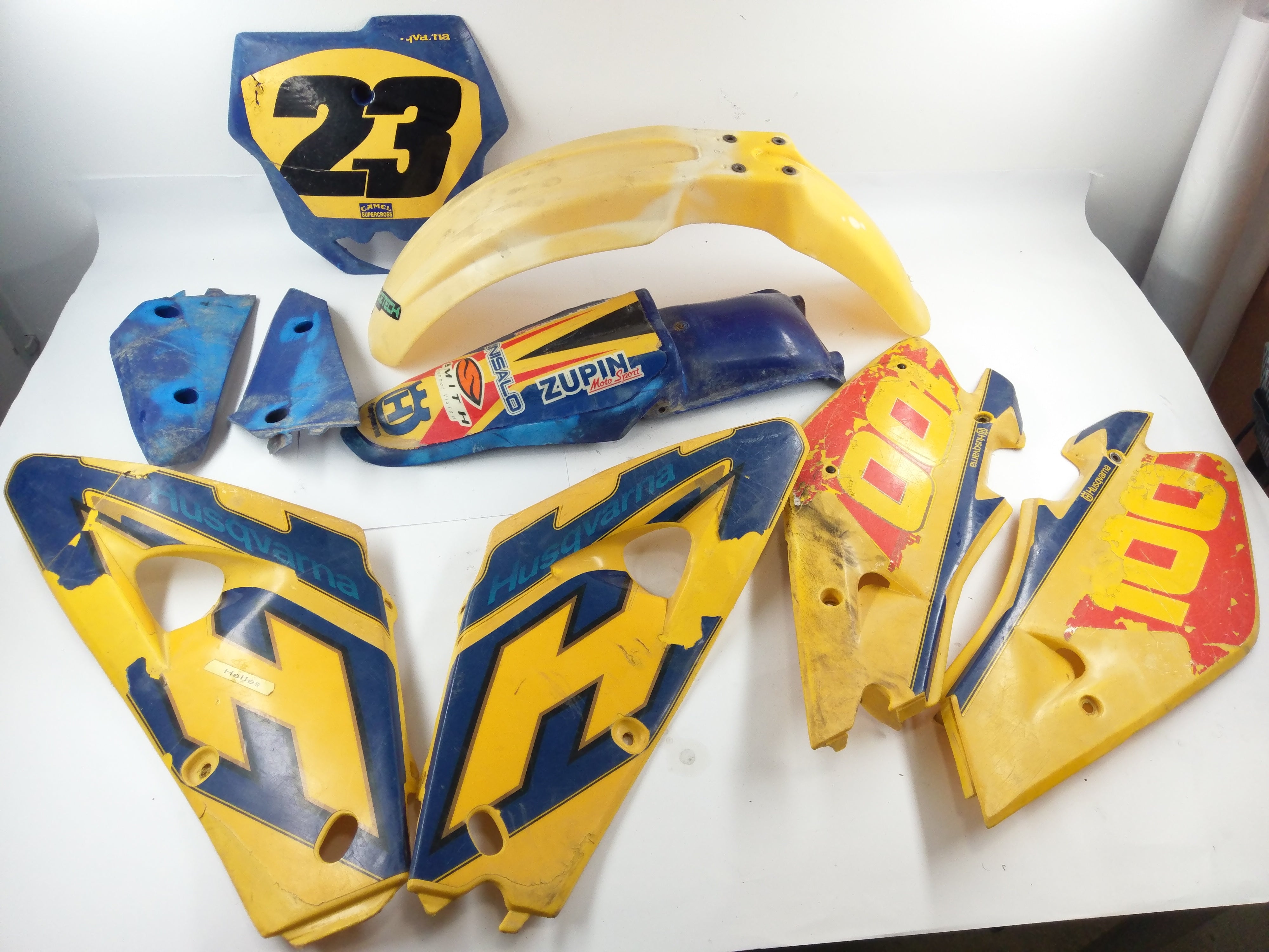 Husquvarna TE 250 H8 [2004] - Fairing parts set