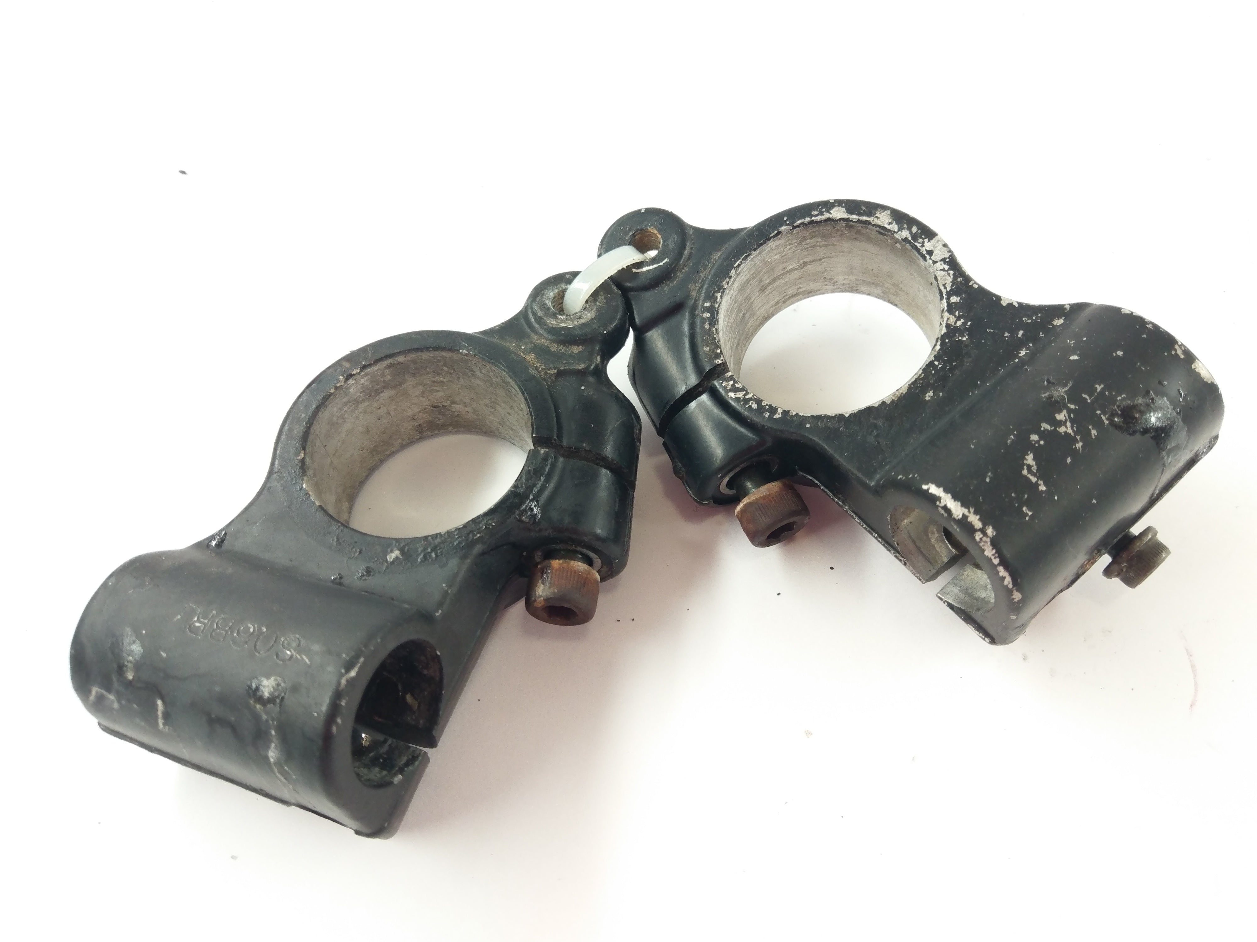 Suzuki GSX-R 1100 GU74C [1988] - Handlebar Clamp Handlebar Clamps Holder