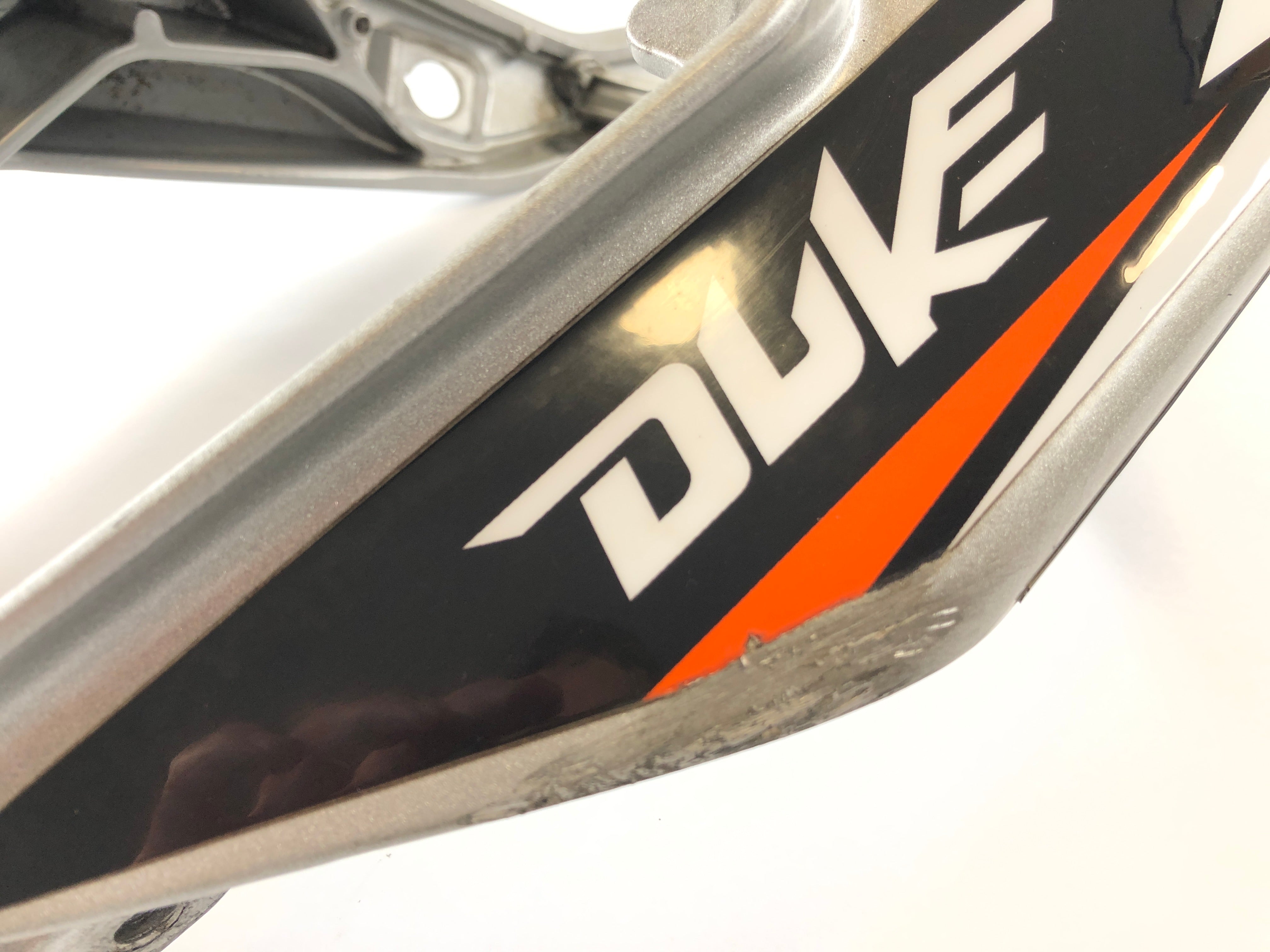 KTM Duke 690 A3 [2012] - bageste ramme