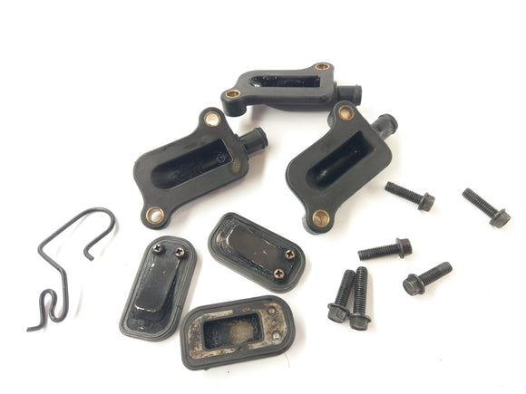 Triumph Speed ​​Triple 1050 515NJ [2006] - Ventilación de carcasa de motor con aceite