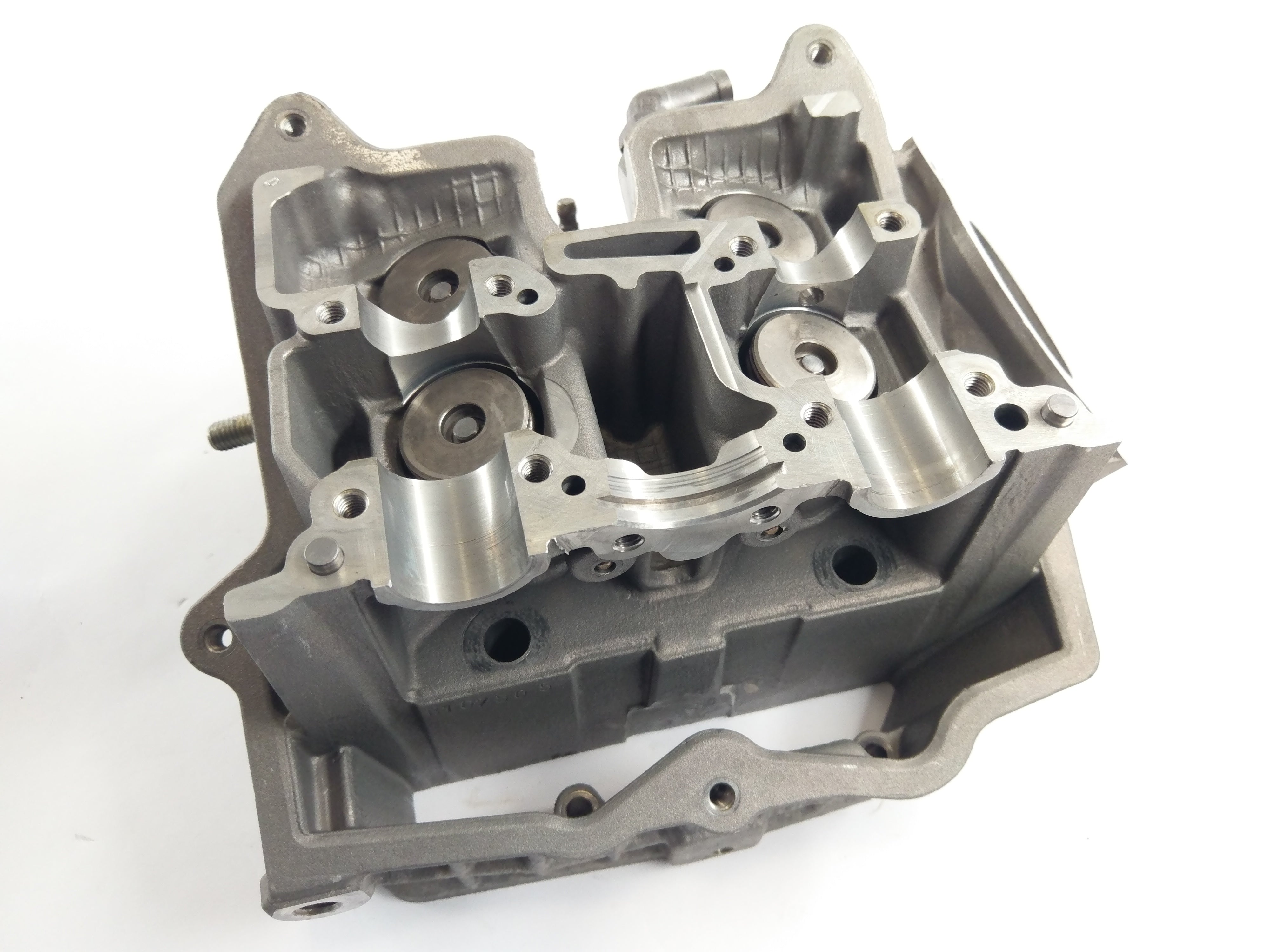 Aprilia Futura RST 1000 [2004] - Cylinder head