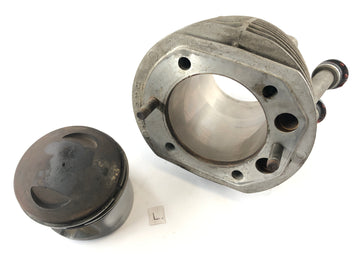 BMW R 100 GS 247E [1991] - Cylinder med kolvar till vänster