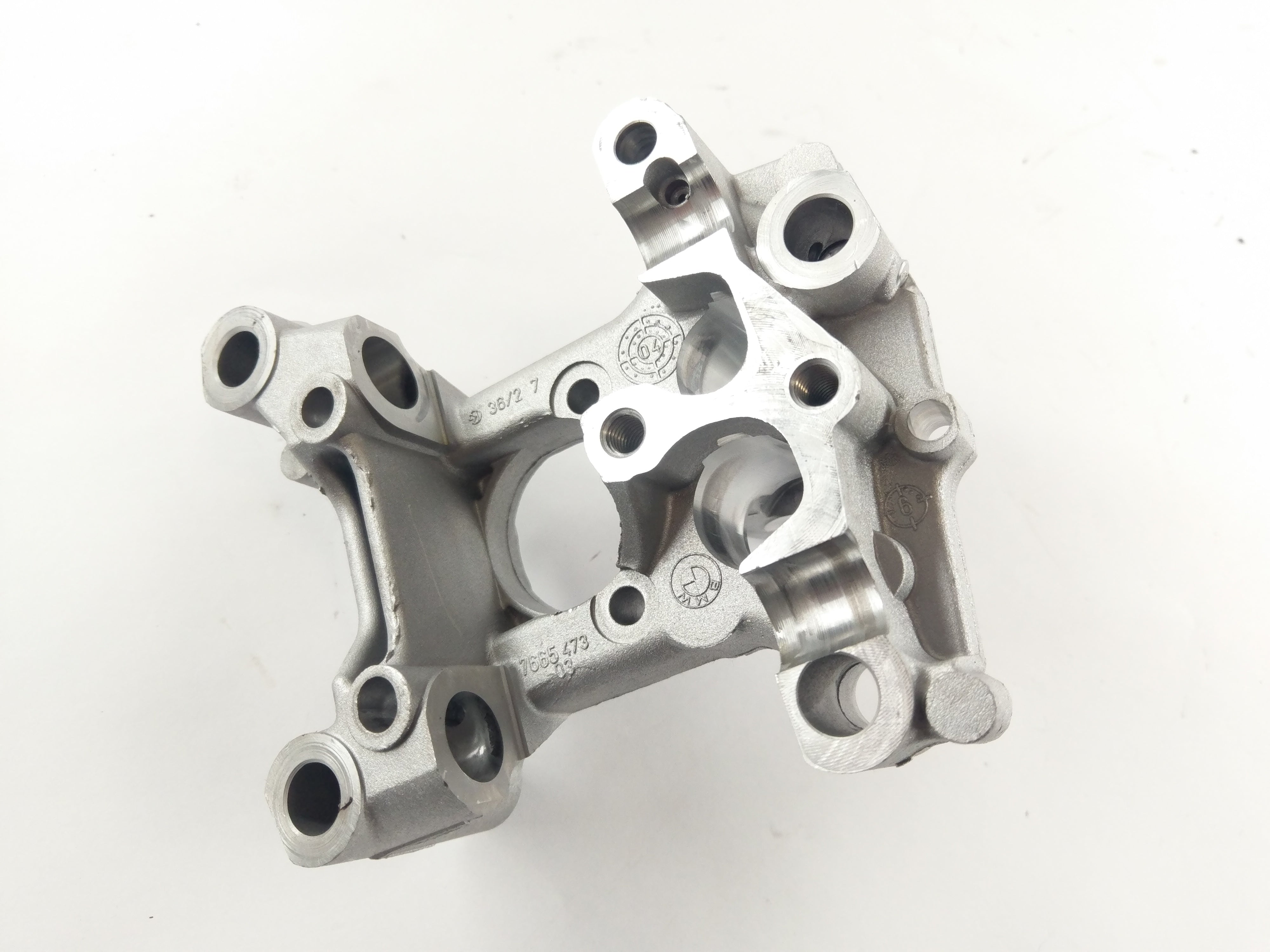 BMW R 1200 R K27 [2007] - Camshaft bearing blocks