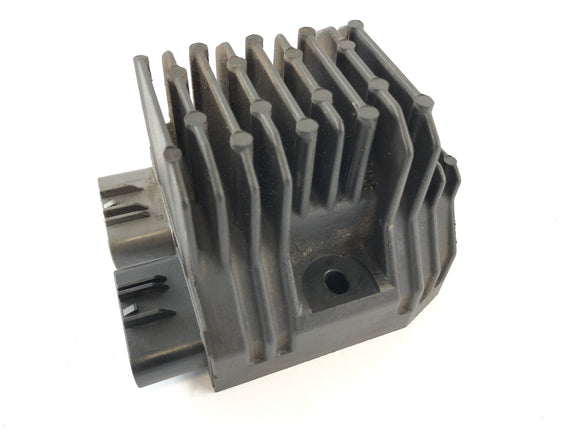 Yamaha YZF R1 RN12 [2005] - Controller