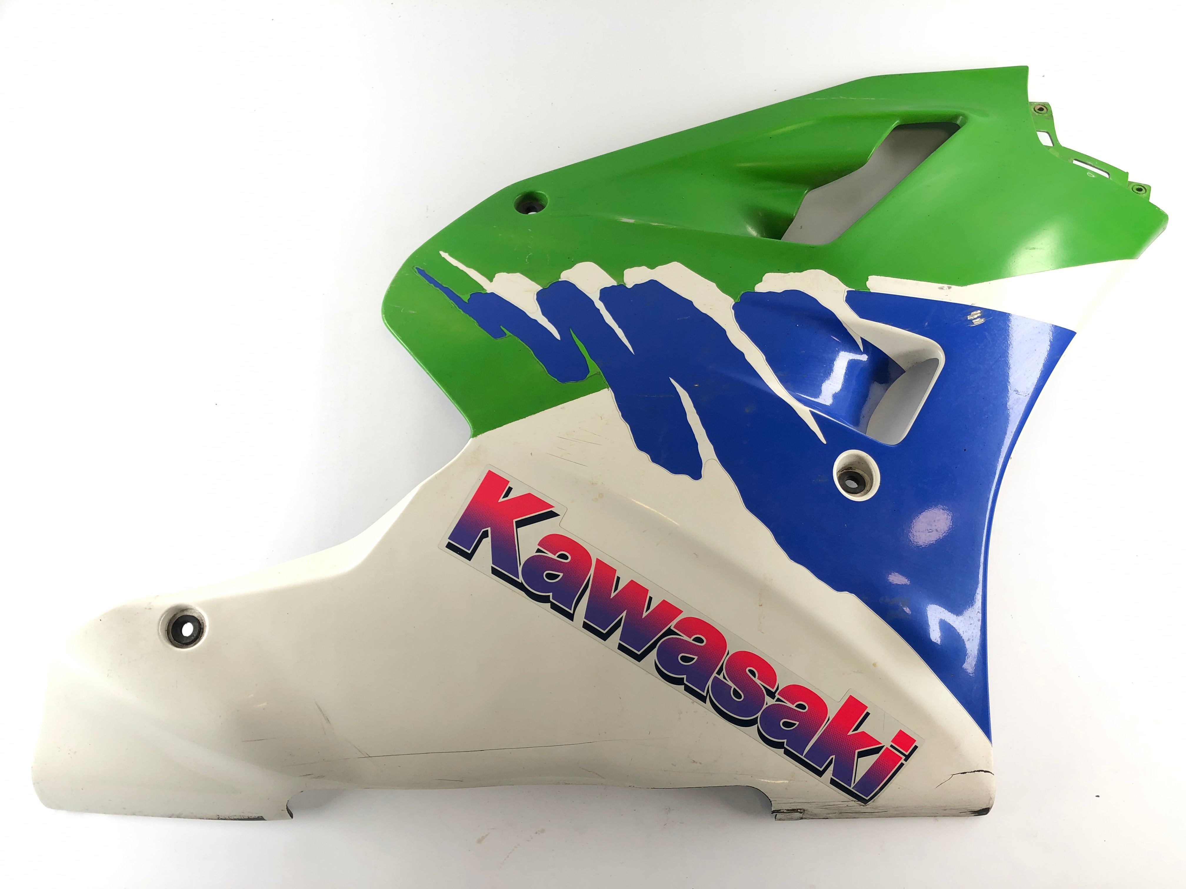 Kawasaki ZXR 400 ZX400L [1993] - revestimento lateral no revestimento direito ligeiramente rasgado