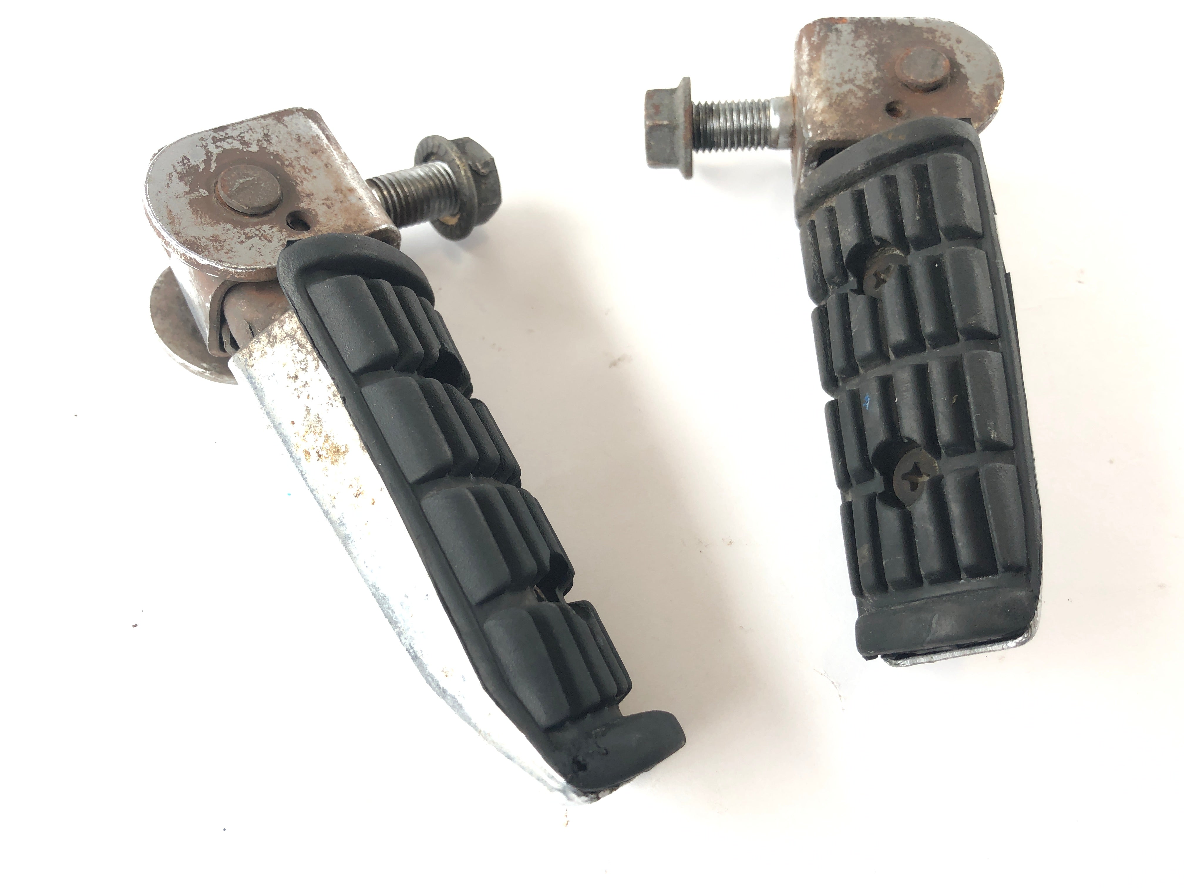 Yamaha XJ 900 F 58L [1985] - Passenger footrests right and left