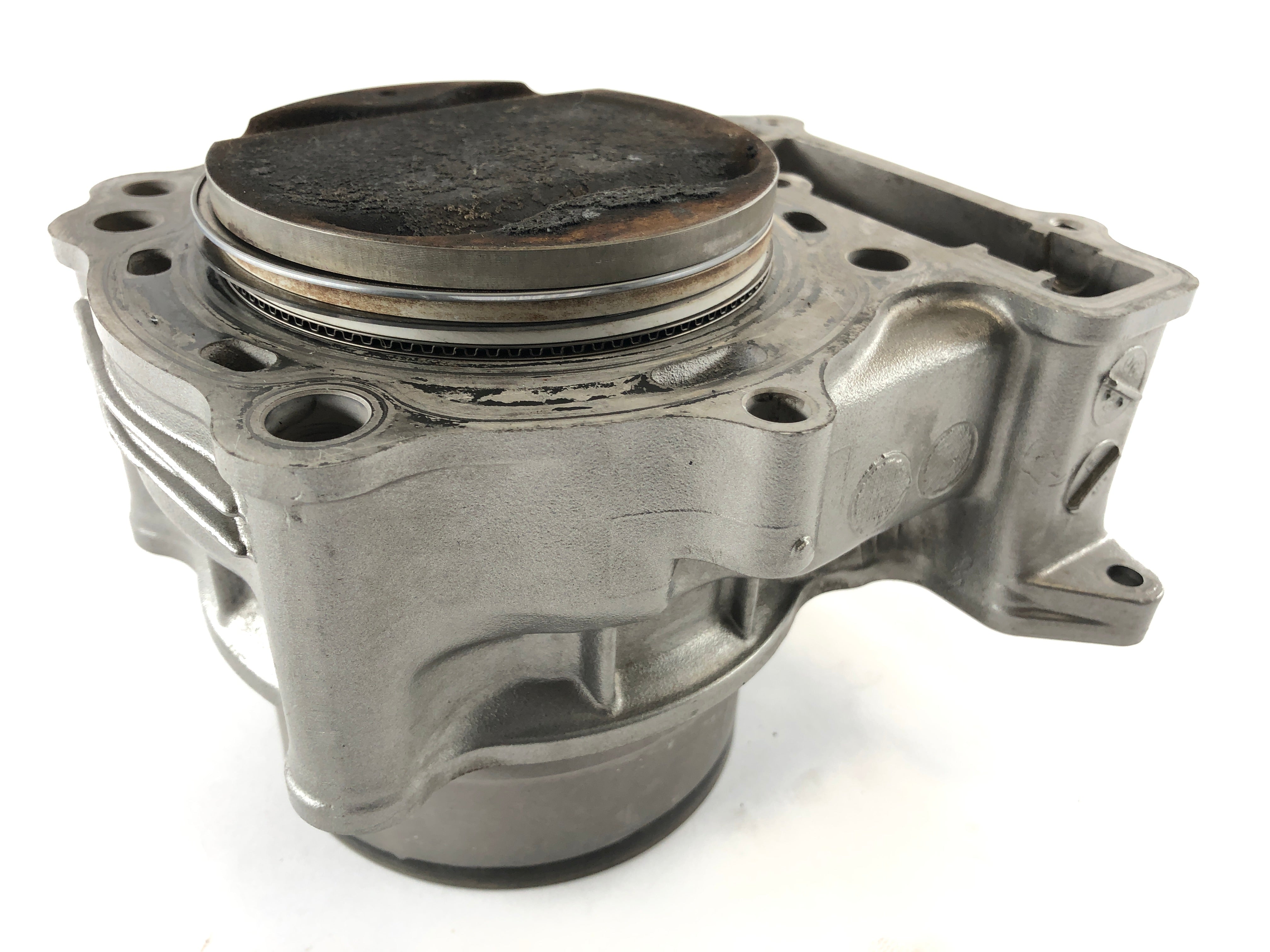 Suzuki DL 1000 V-Strom [2006] - Cylinder with piston at the front