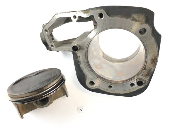 BMW R 1200 C 259C [1998] - Cylinder with piston right