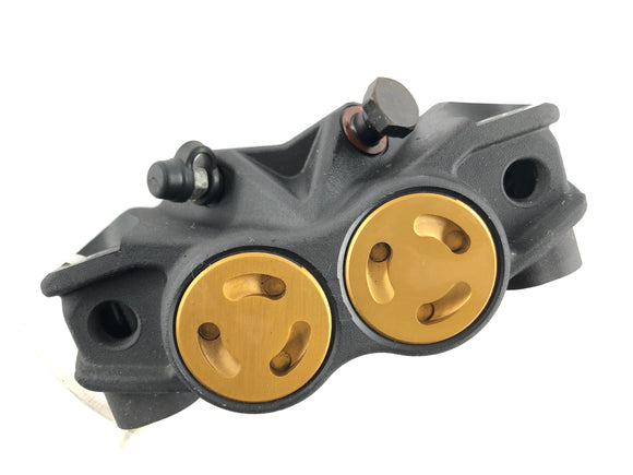 can on the Spyder SM5 [2009]  - 正面のブレーキキャリパー