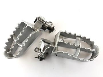 SWM SM 125 R [2017] - Kuljettajan jalkatuet - 0