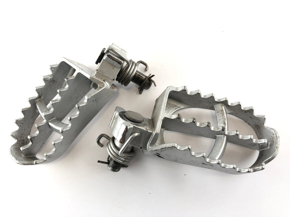 SWM SM 125 R [2017] - Driverens fotstøtter