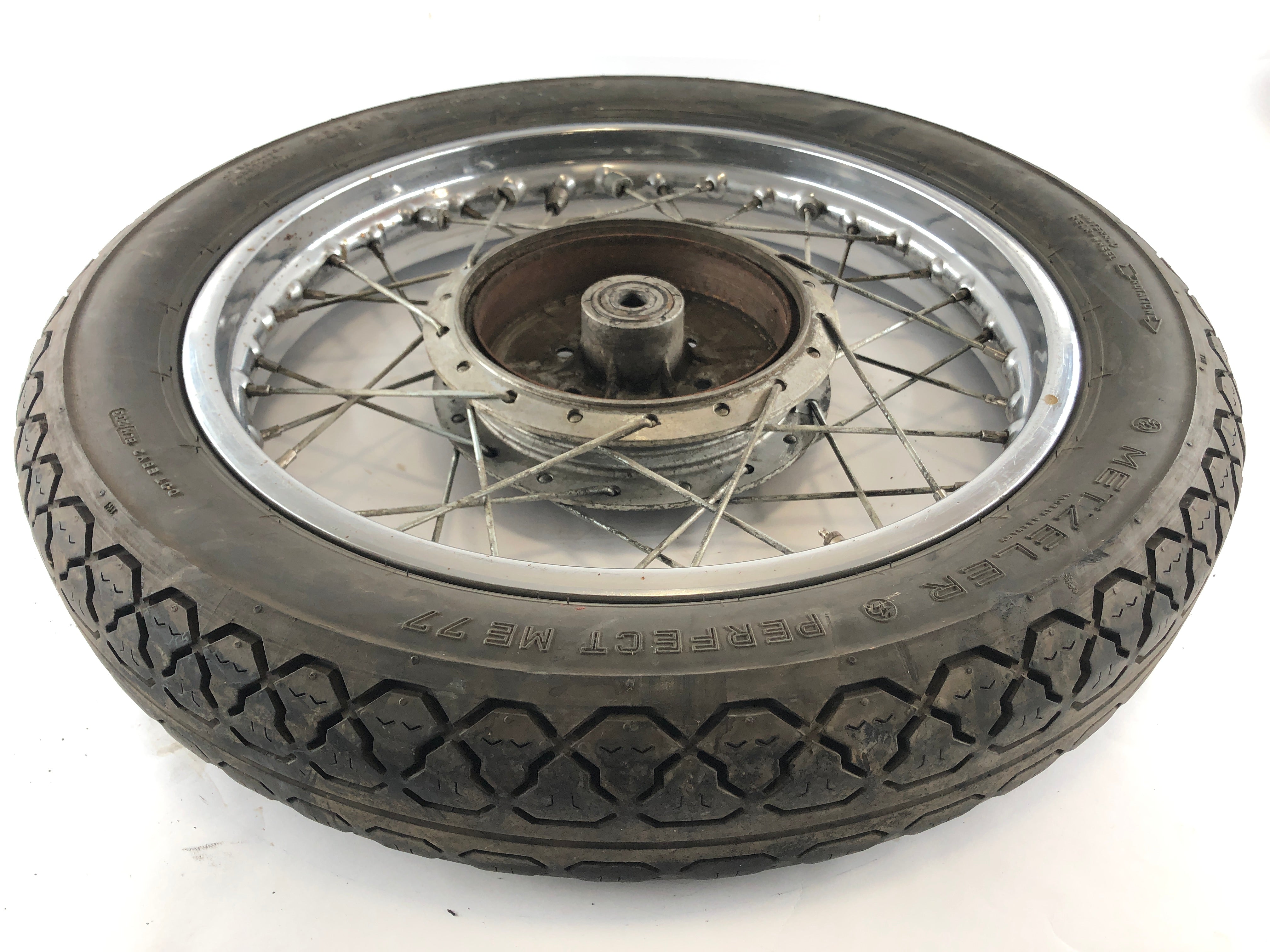 Suzuki T 500 [GT 500] - Rear wheel rim rear